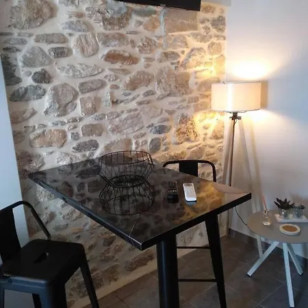 Casa Syra アパート エルムポリ